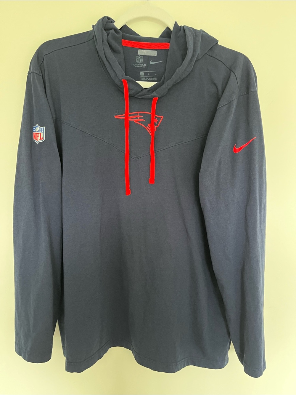 Nike New England Patriots Navy Pullover Hoodie - Men's large